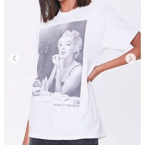 NWT Forever 21 Marilyn Monroe Graphic Tee